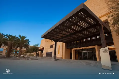كلية اللغات تُنظِّم لقاء 