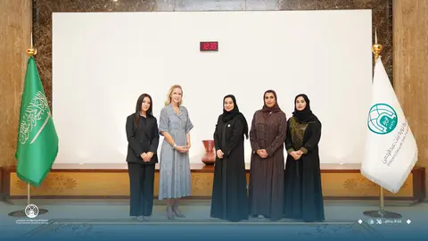 سعادة سفيرة جمهورية بنما لدى المملكة تزور جامعة الأميرة نورة